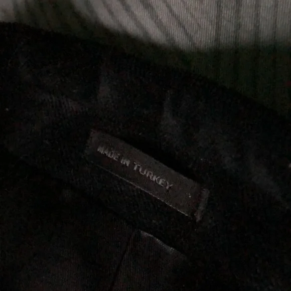 EUC Men’s Express Design Studio Velvet Black Blazer Size 40R